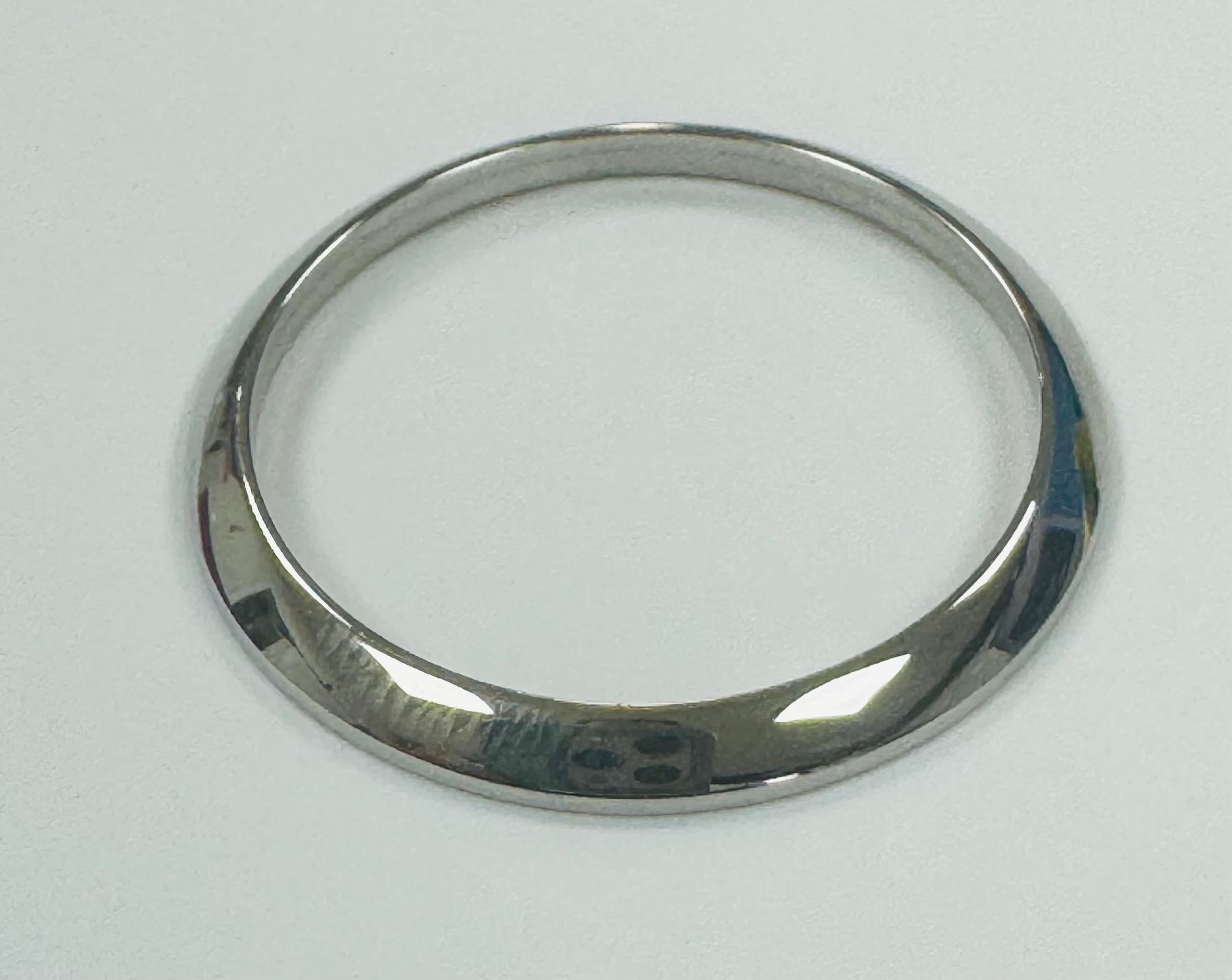 Factory stainless steel midsize smooth Rolex bezel for 31 mm.
