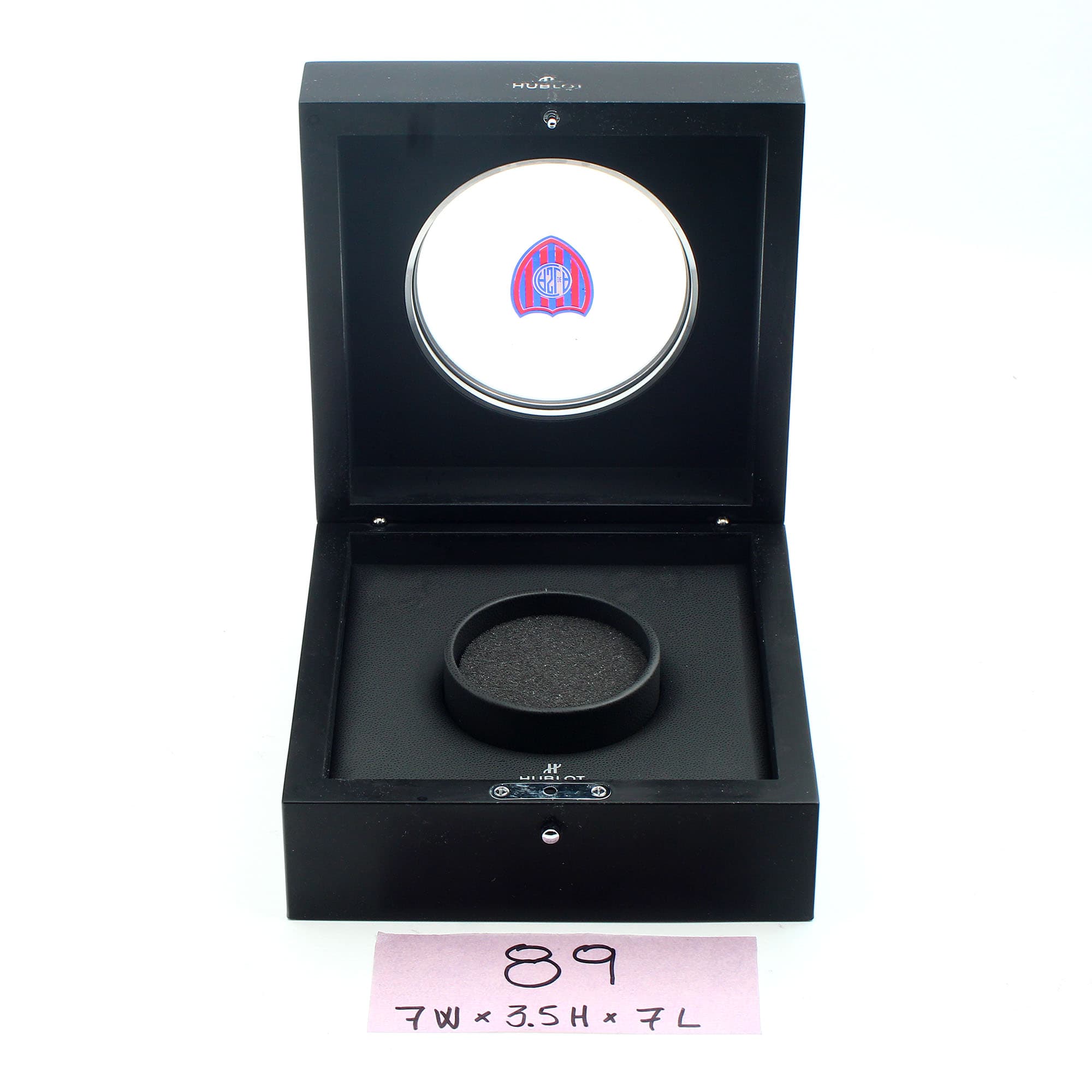 Box Hublot 7W x 3.5H x 7L
